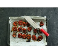 Santoku se speciálním výbrusem Dick ze série RED SPIRIT v délce 18 cm