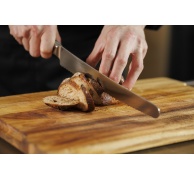 Univerzální nůž ACTIVECUT PURE v délce 26 cm, vroubkované ostří, kovaný